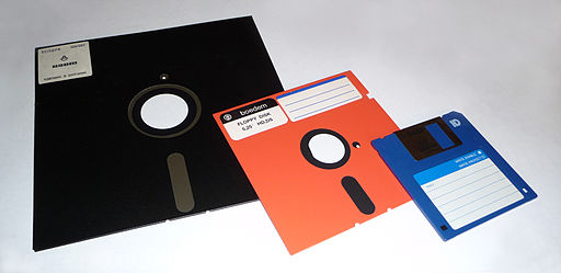 512px-Floppy_disk_2009_G1